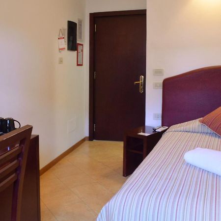 Hotel Cardinal Of Florence - Recommended For Ages 25 To 55 المظهر الخارجي الصورة